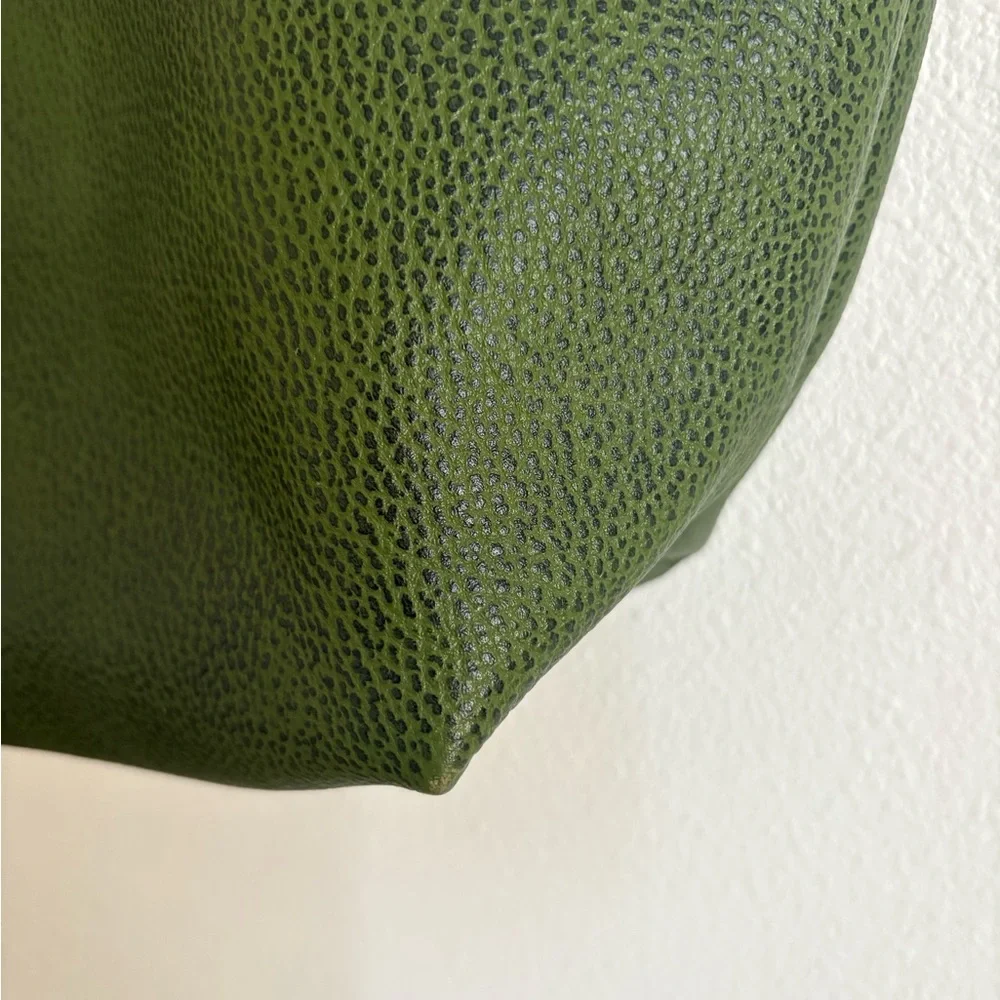Large Tote π¦ Avocado π¦ - Picture 9 of 11